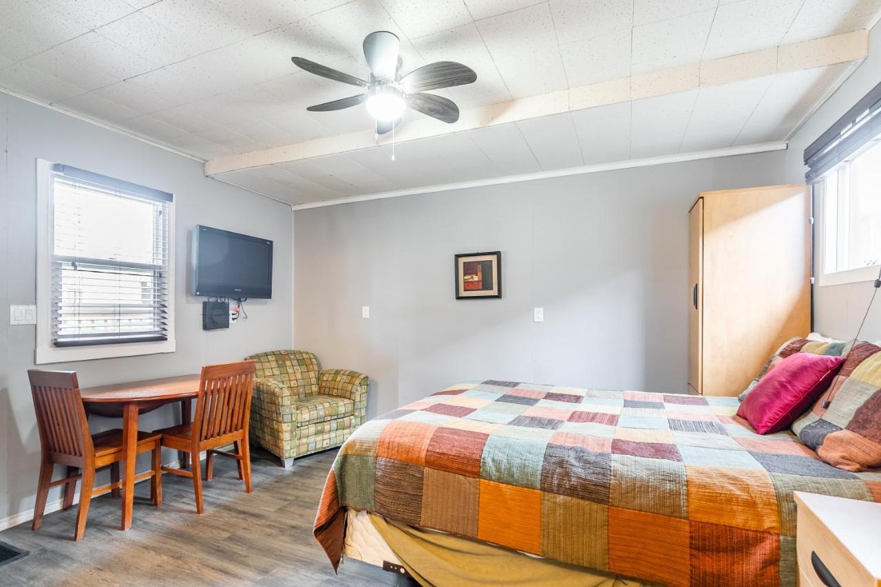 Bayside Cottage Rentals Port Rowan Εξωτερικό φωτογραφία